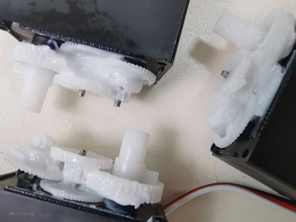 齒輪潤滑脂在齒輪部件上起到哪些作用？